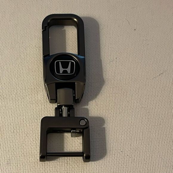 Honda Key Fob Keychain in Black Metal NWT - Picture 1 of 6
